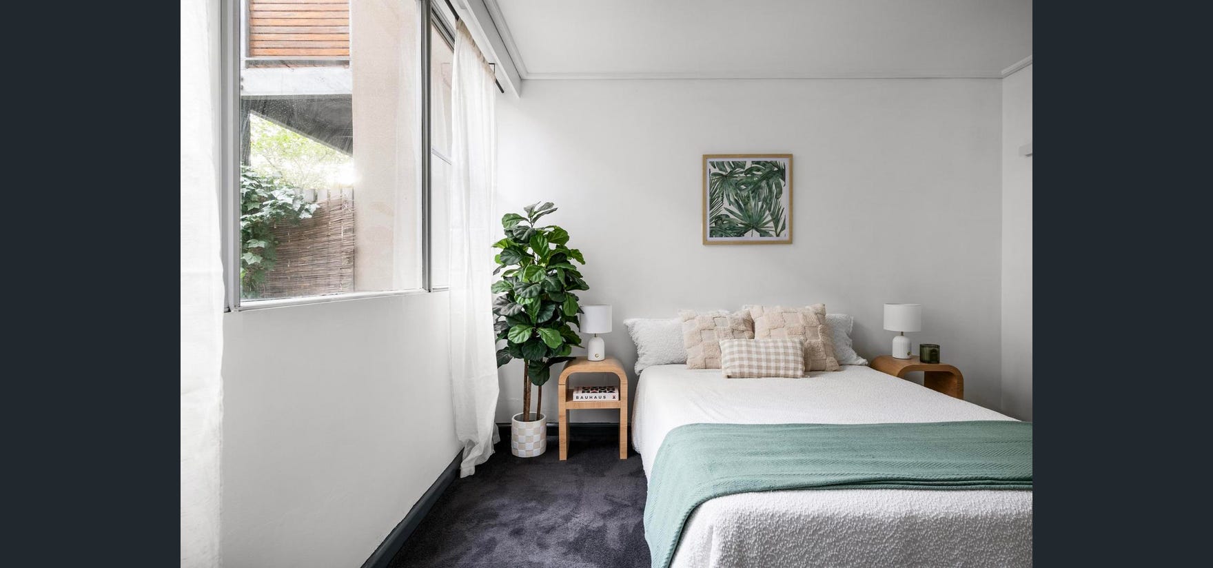 Draft House bedroom before renovation